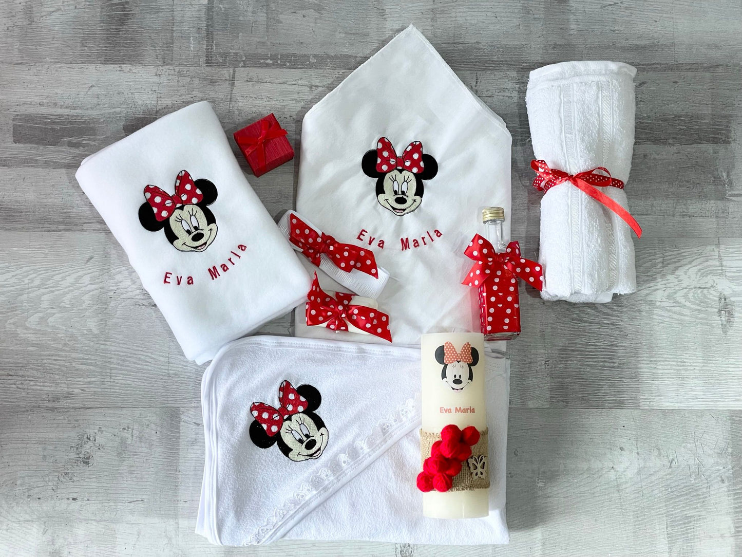Trusou minnie red + lumanare
