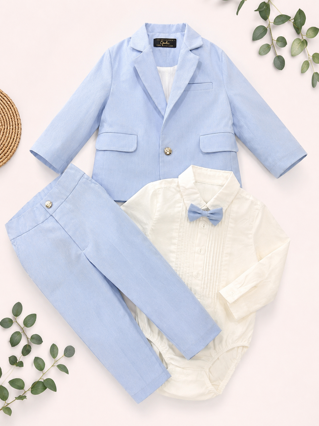 Costum In Bleu
